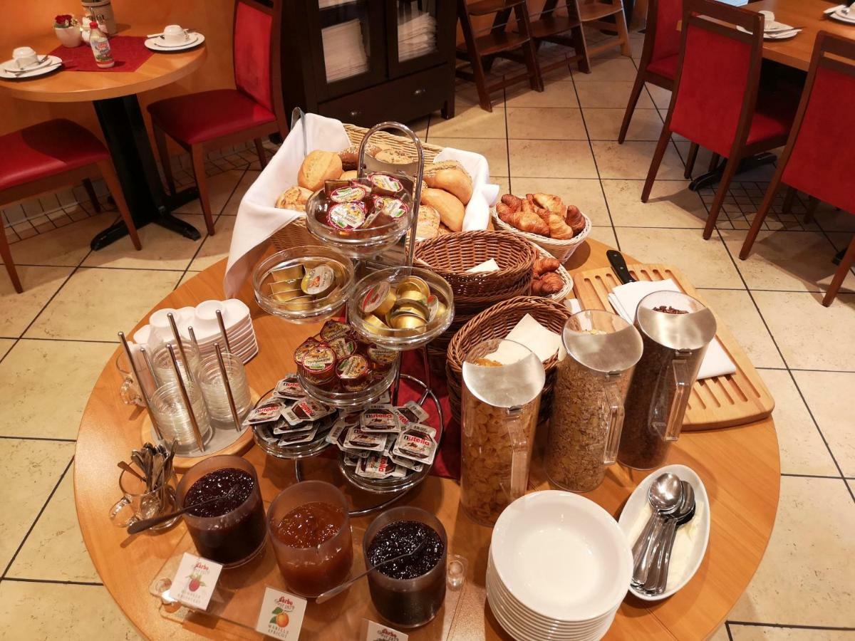 Tuniberg Restaurant Hotel Фрайбург Экстерьер фото
